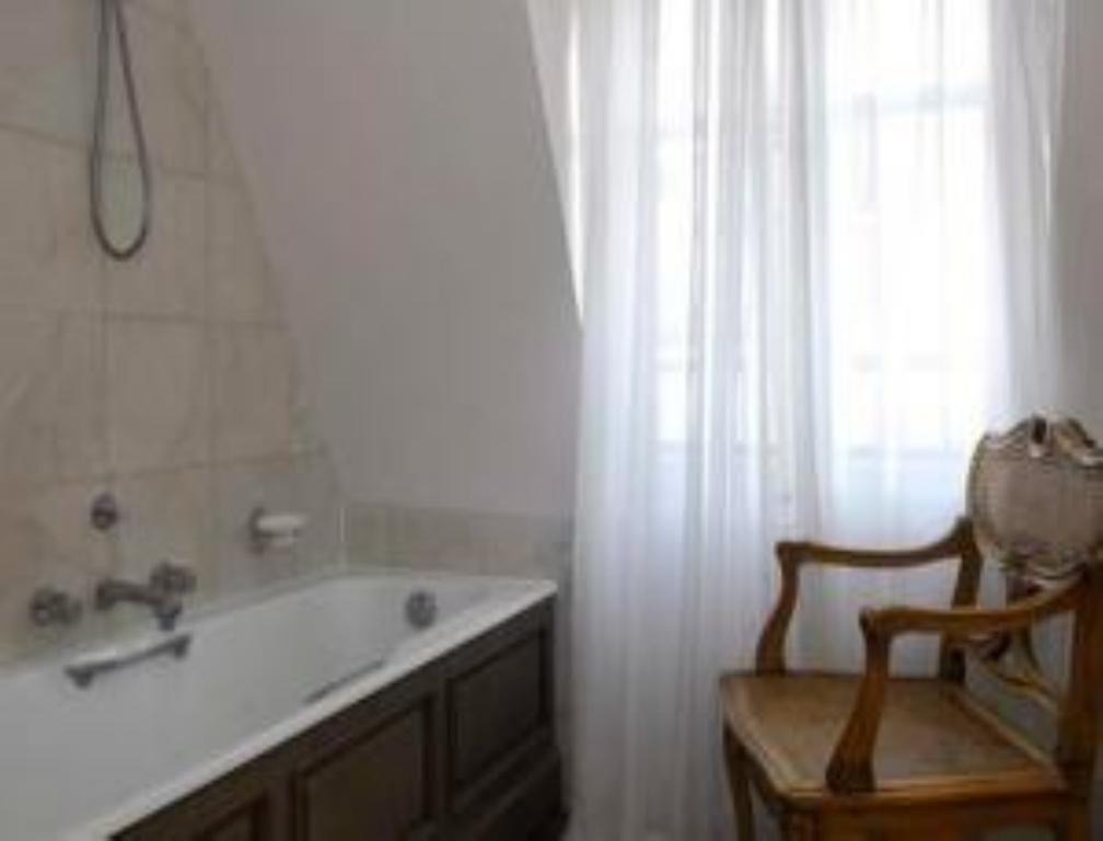 Hotel Du Romancier Париж Экстерьер фото