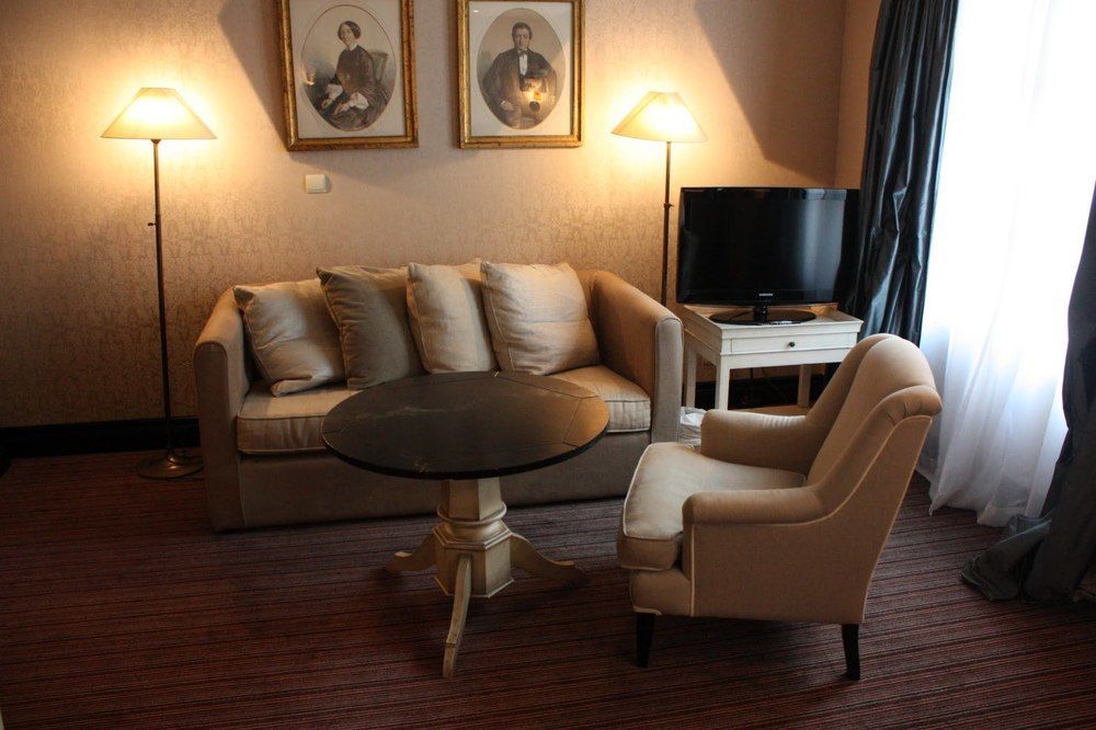 Hotel Du Romancier Париж Экстерьер фото